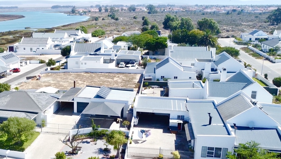 3 Bedroom Property for Sale in Velddrif Western Cape